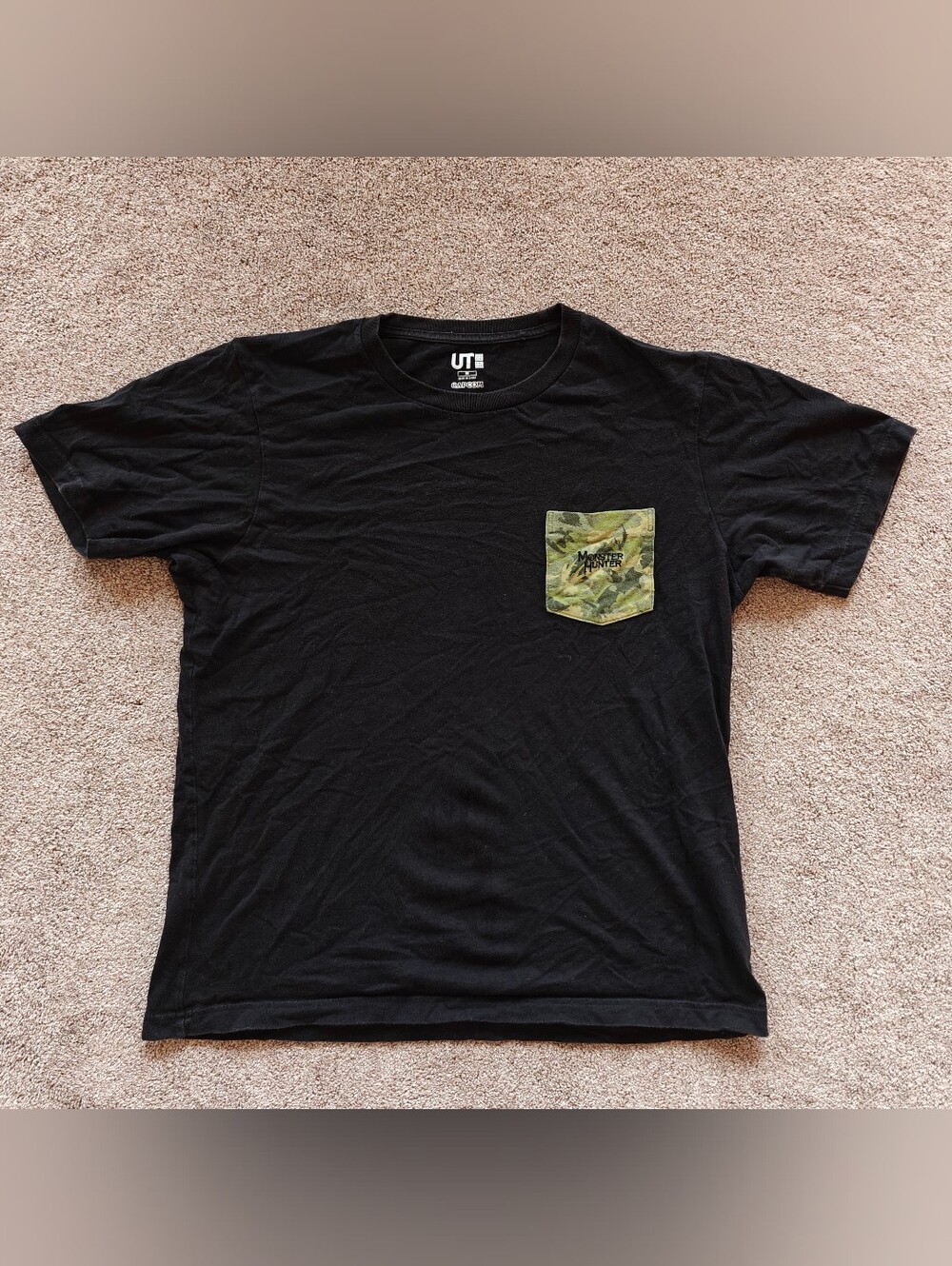 Uniqlo UT x Capcom Monster Hunter Camo Pocket T-Shirt Black Men's Size M